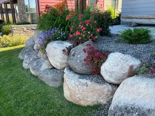 landscaping services Lacy-Lakeview